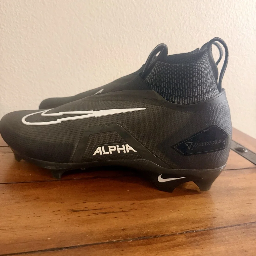 Nike Mens Size 13.5 Alpha Menace Elite 3 Football Cleats Black/Grey‎ DM1792 004